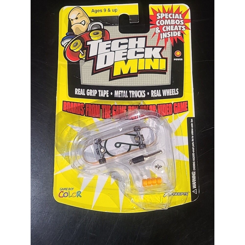 Vintage 2000 Tech Deck Mini Birdhouse Game Boy Color New/Sealed